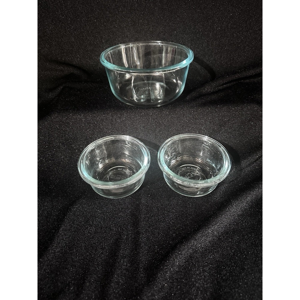 Pyrex set of 3 Blue Tint Bowls Mid Cent One Quart Size And Two 1‎ Cup Size Bowls